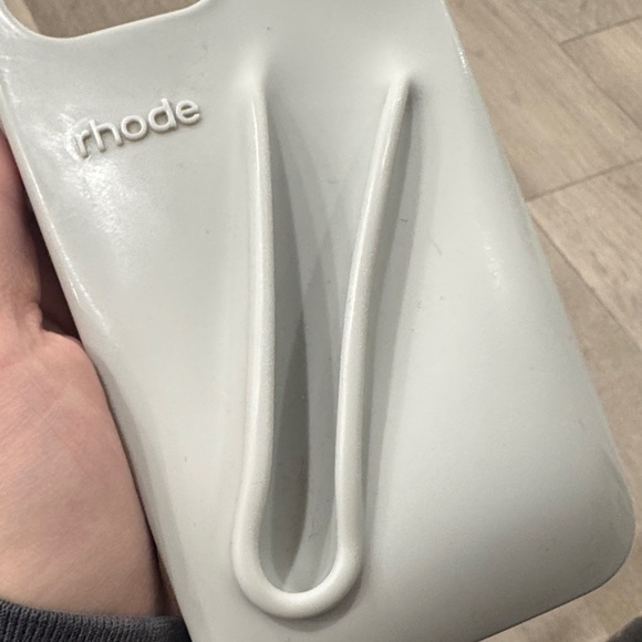 RHODE Gray Phone Case - Picture 6 of 6